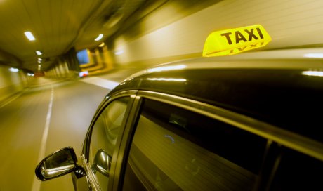 Réserver un taxi pour un trajet longue distance à Lentilly