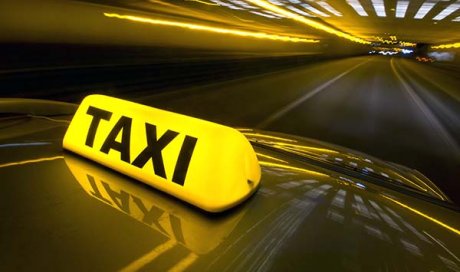 Livraison urgente de colis en dehors des heures de bureau par un taxi à Écully et sa région. LET'S GO TAXI